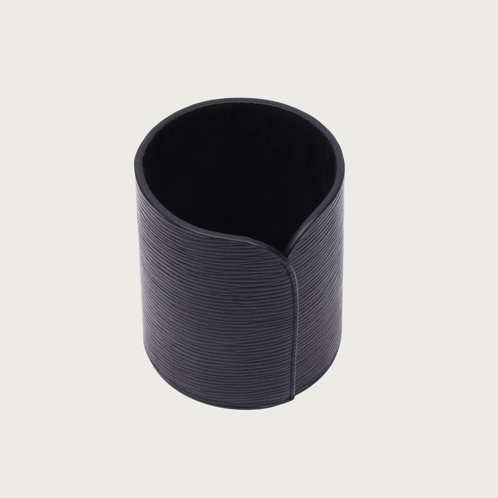 The Pivot Pen Stand