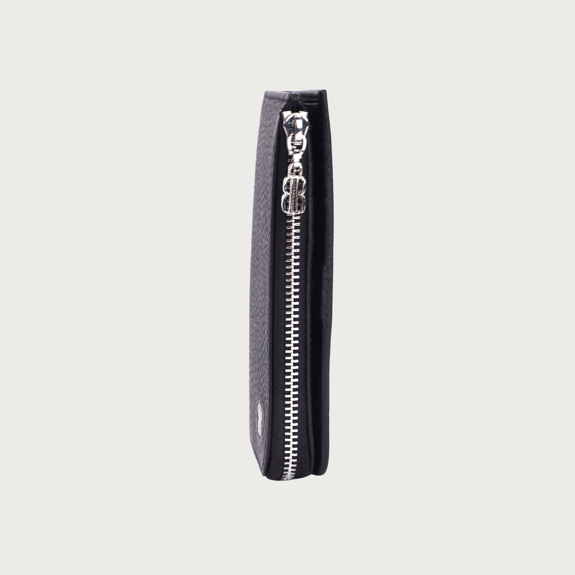 The Essentialist Wallet