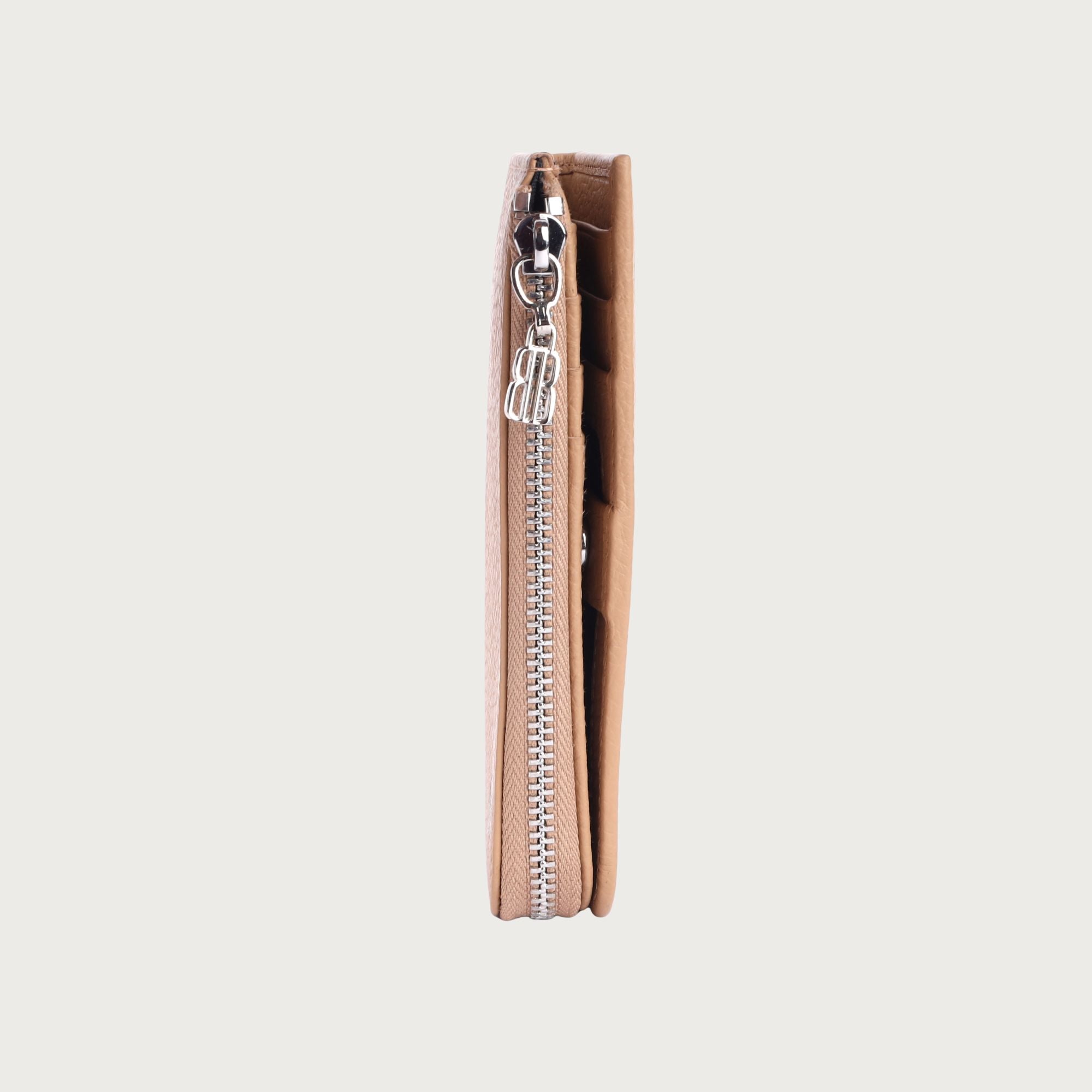 The Essentialist Wallet