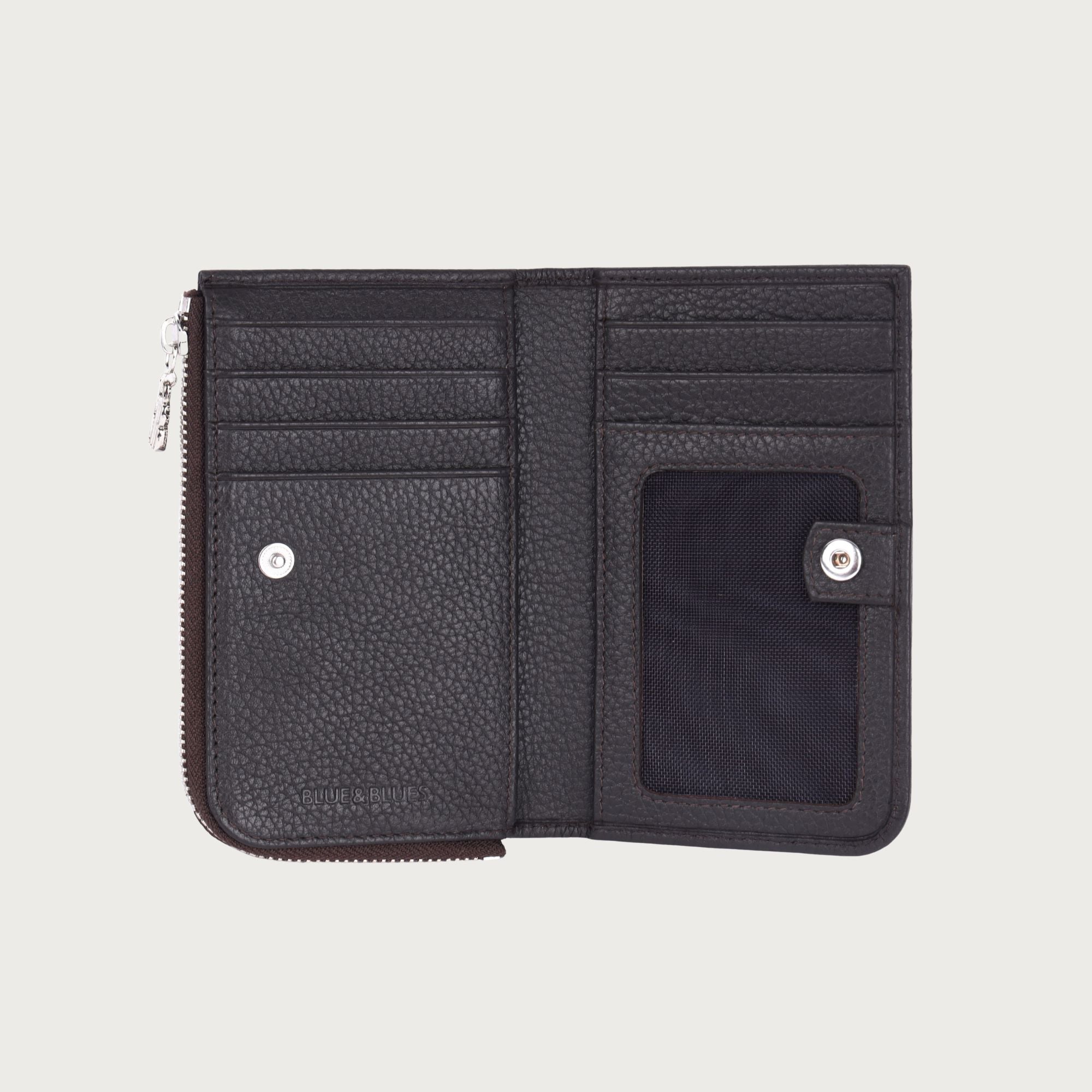 The Essentialist Wallet