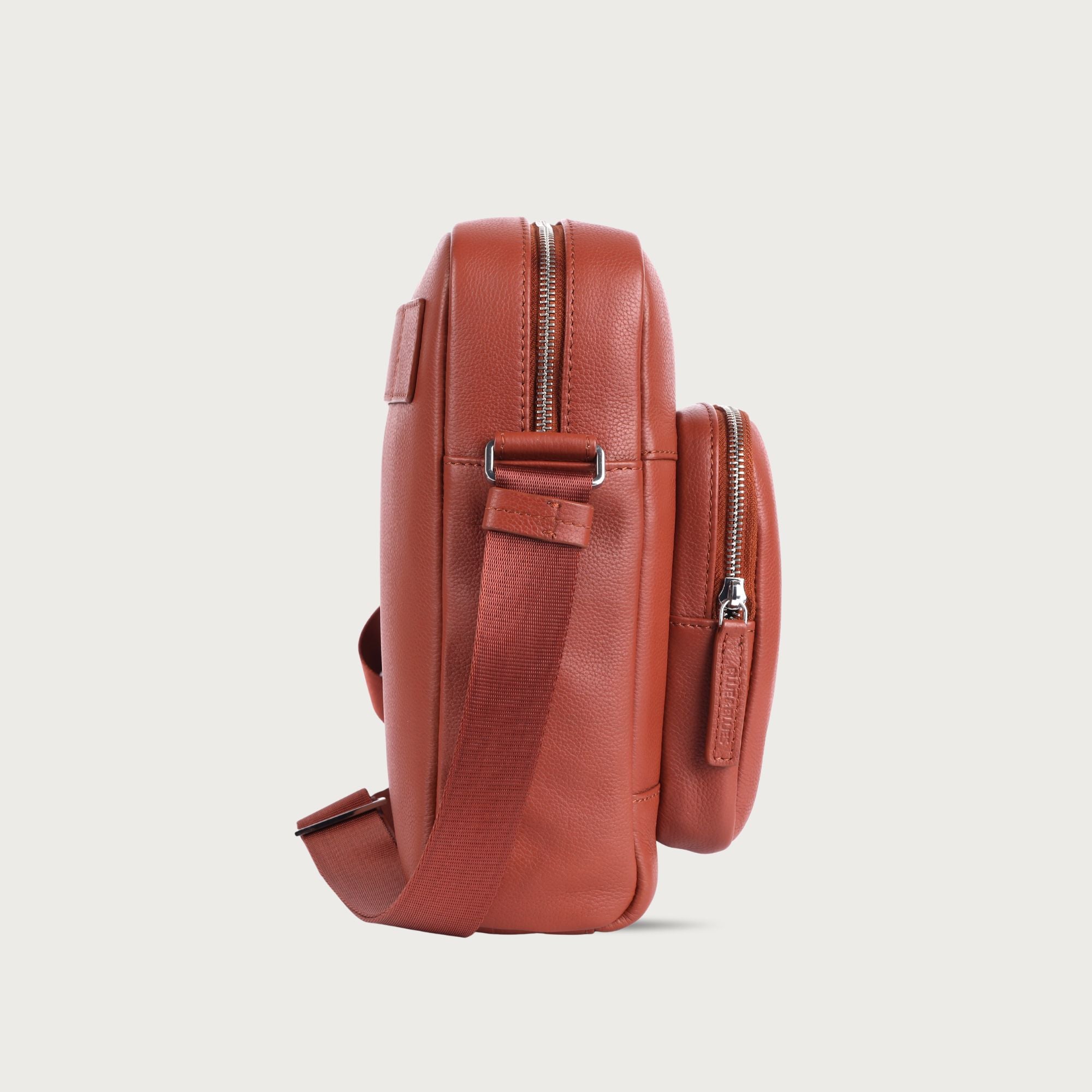 The Linea Laptop Bag