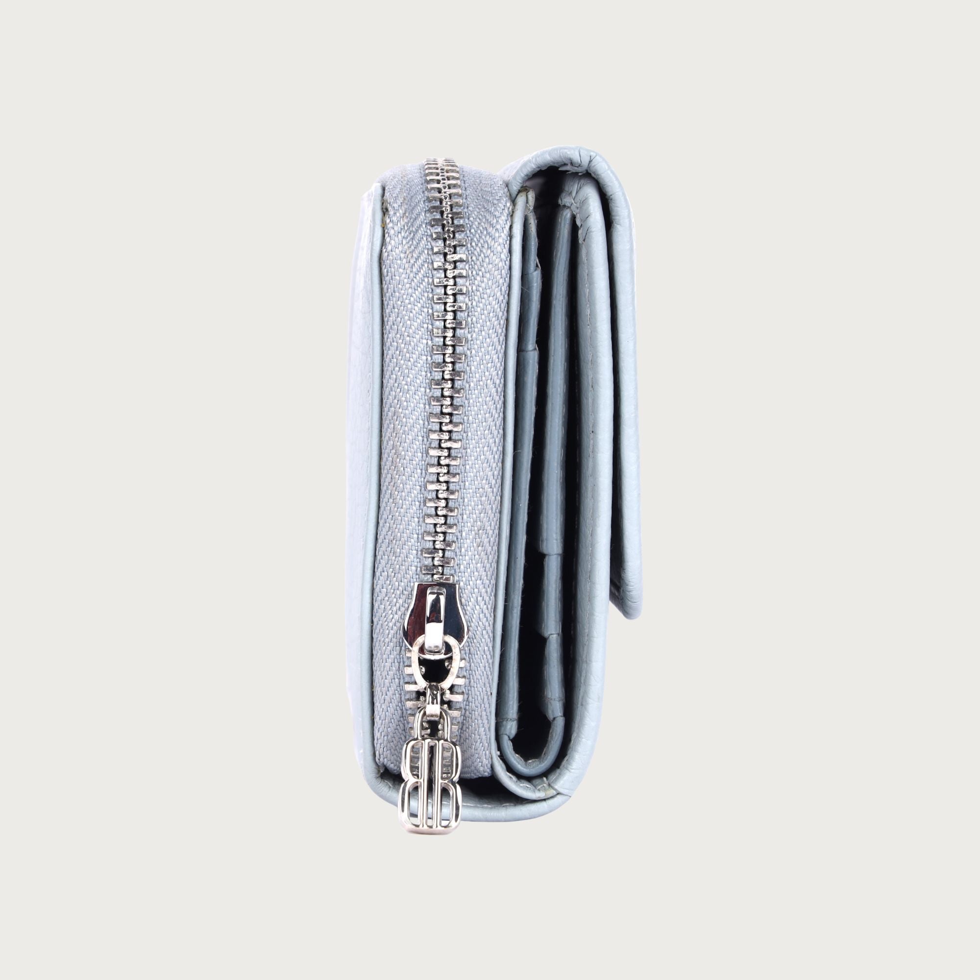 The Bella Wallet