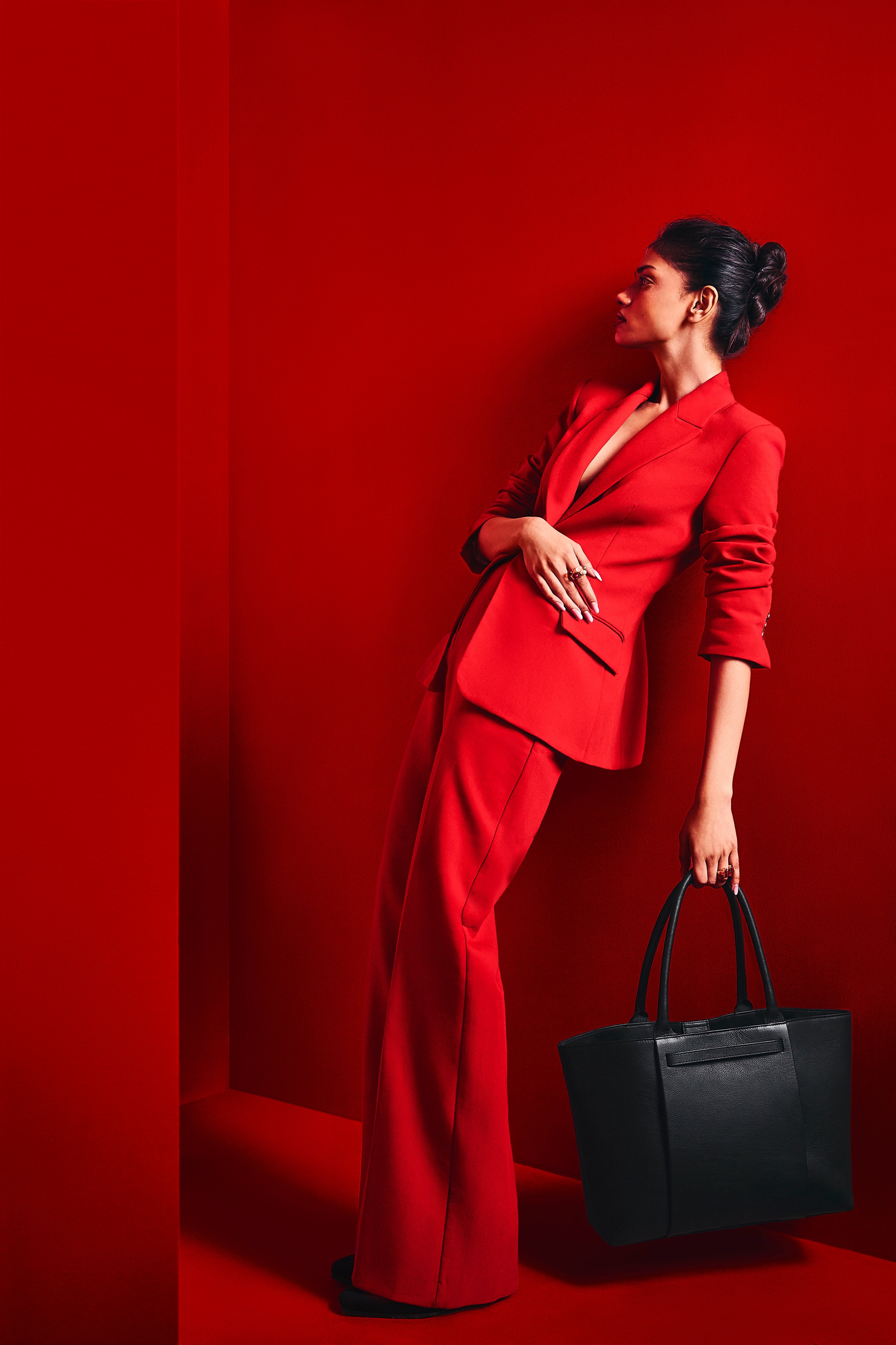 Vela Tote